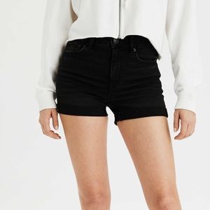 BLACK JEAN SHORTS